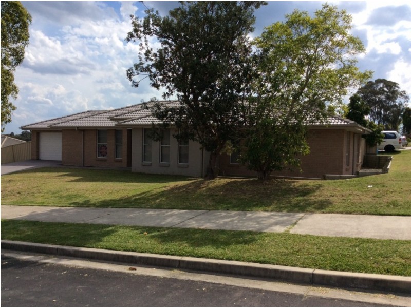 27 Closebourne Way, Raymond Terrace NSW 2324