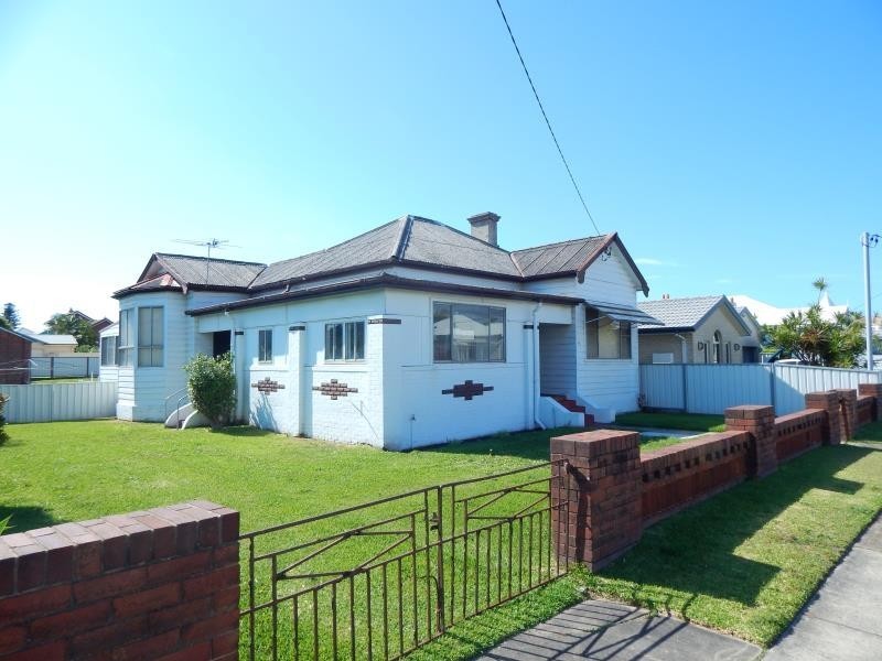 72 DUNBAR STREET, Stockton NSW 2295