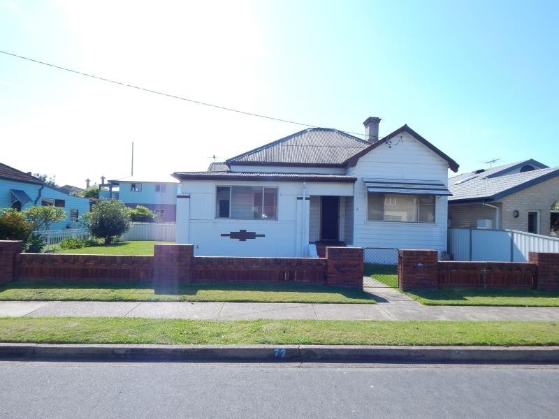 72 DUNBAR STREET, Stockton NSW 2295