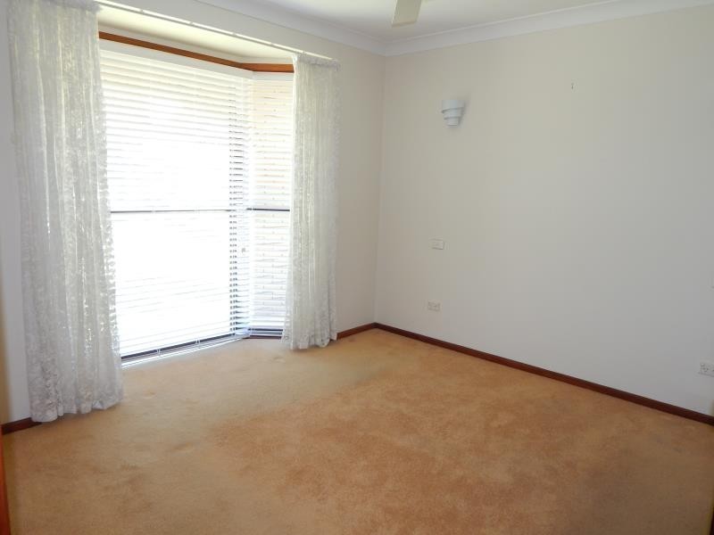 4 GARDEN AVENUE, Raymond Terrace NSW 2324