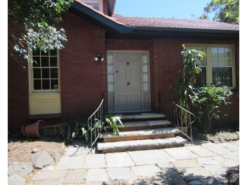 94 LOOKOUT ROAD, New Lambton Heights NSW 2305