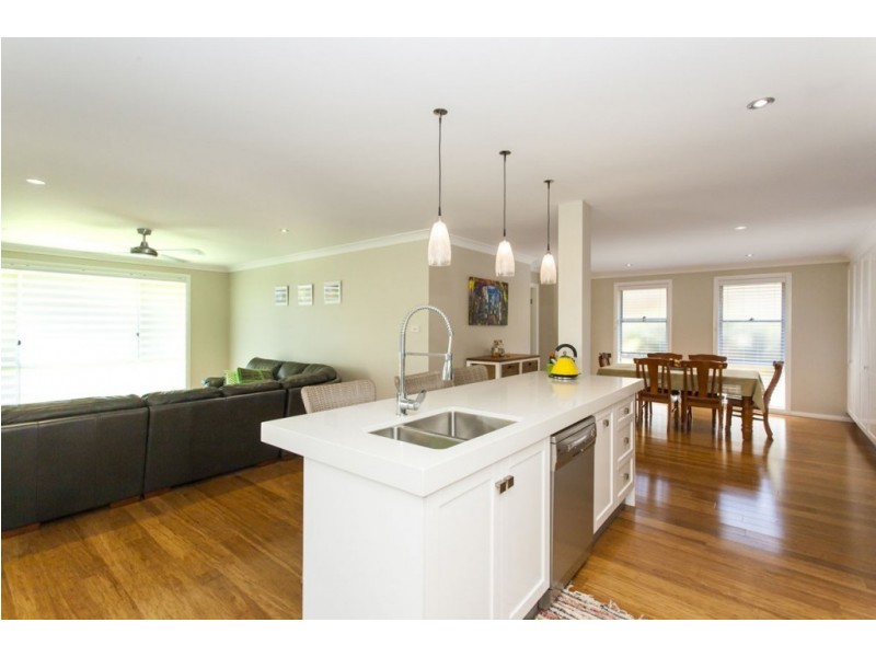 41 Holwell Circuit, Raymond Terrace NSW 2324