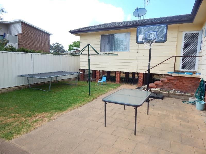 3 CUNNINGHAM CLOSE, Raymond Terrace NSW 2324