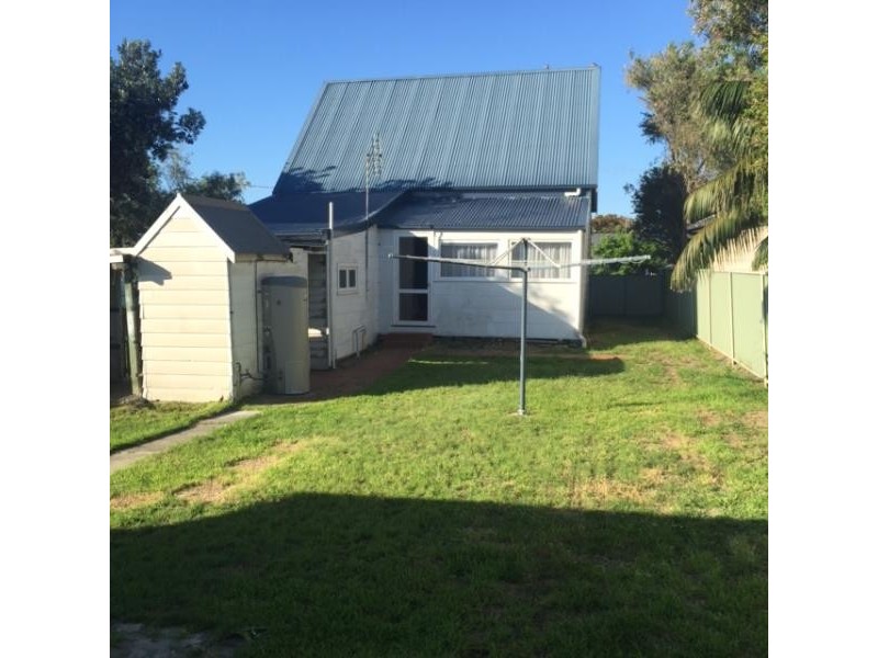 30 MAITLAND STREET, Stockton NSW 2295