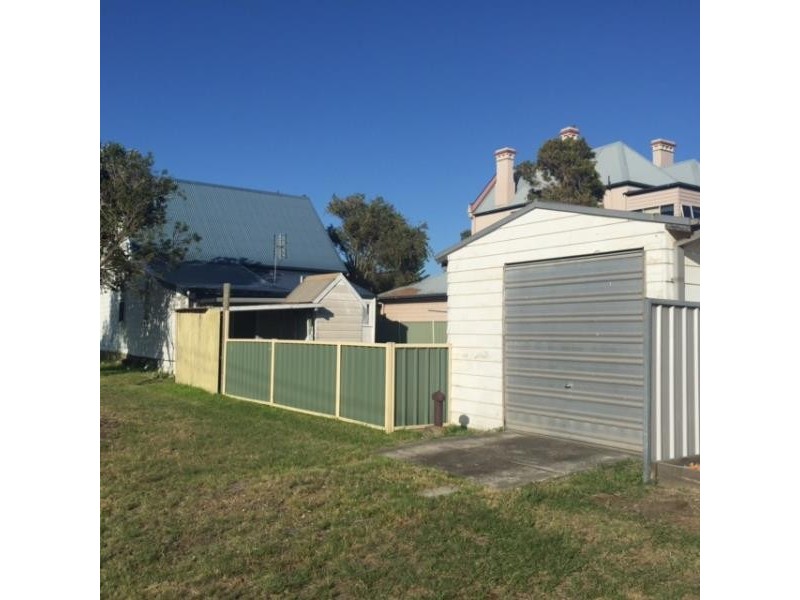 30 MAITLAND STREET, Stockton NSW 2295