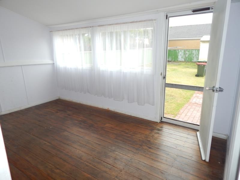 30 MAITLAND STREET, Stockton NSW 2295