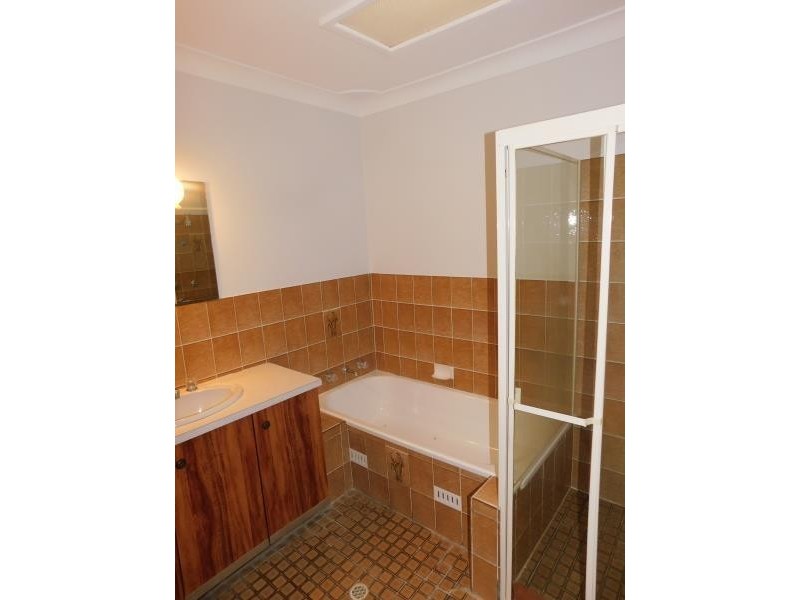 4 HILLSIDE CLOSE, Raymond Terrace NSW 2324