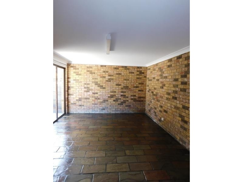 4 HILLSIDE CLOSE, Raymond Terrace NSW 2324