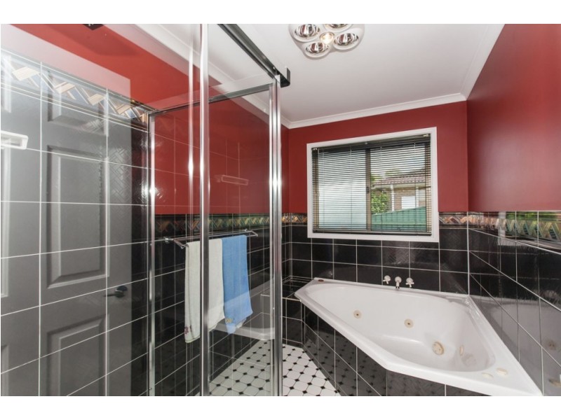 1 Nicolena Crescent, Rutherford NSW 2320