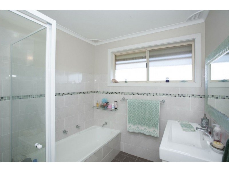 5 Alton Close, Raymond Terrace NSW 2324