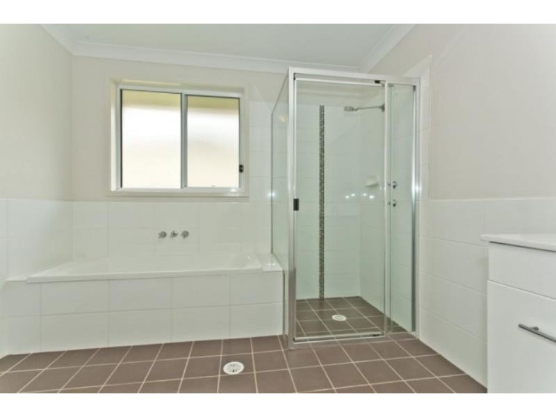 27 CLOSEBOURNE WAY, Raymond Terrace NSW 2324