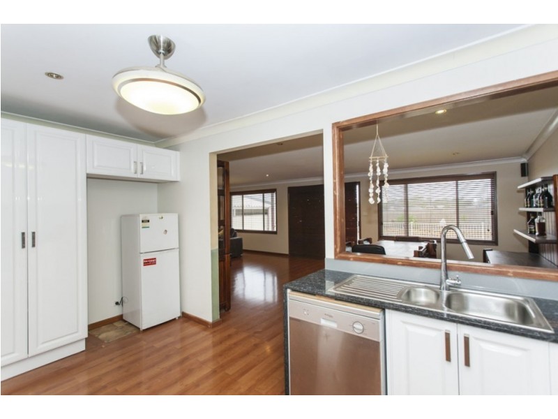 17 Annette Close, Woodberry NSW 2322