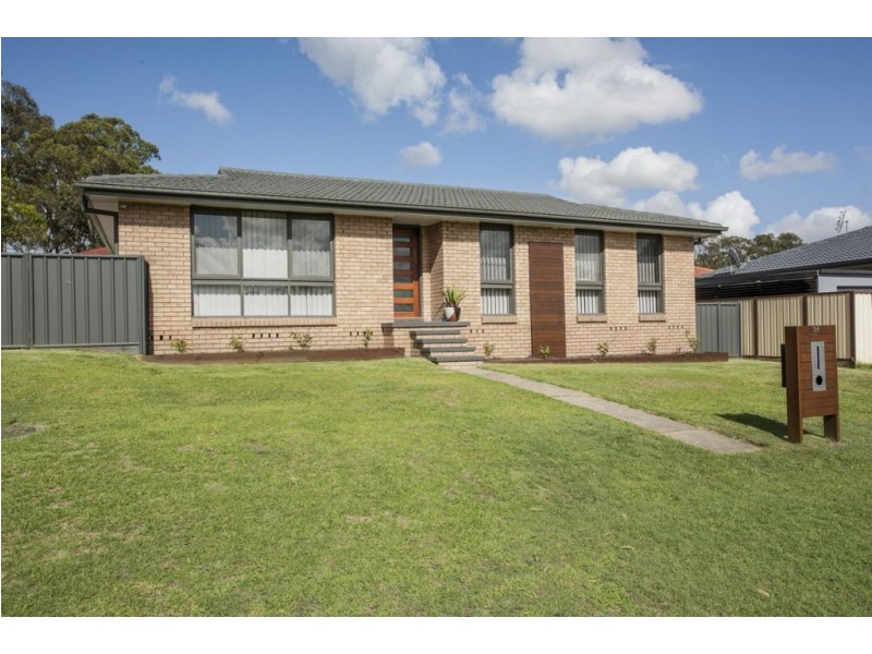 34 Evelyn Crescent, Thornton NSW 2322