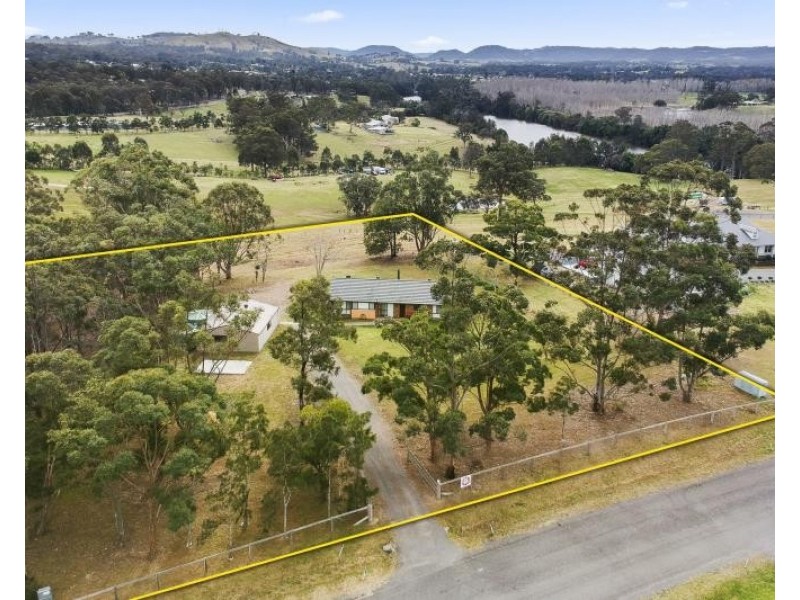 19 ROYSETON AVENUE, Clarence Town NSW 2321