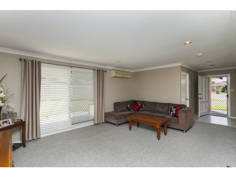 6 Belmore Place, Raymond Terrace NSW 2324