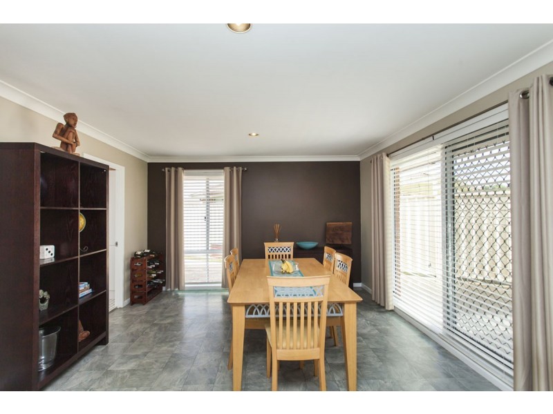 6 Belmore Place, Raymond Terrace NSW 2324