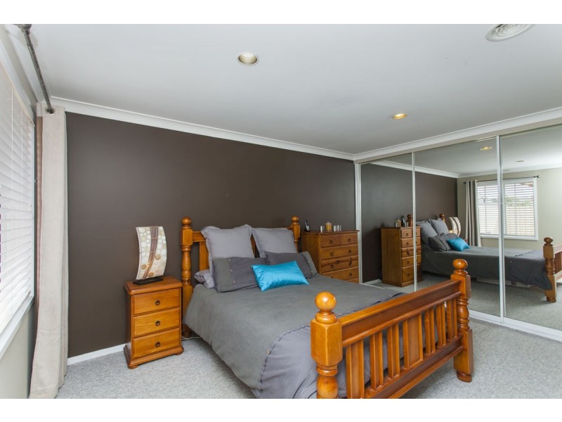 6 Belmore Place, Raymond Terrace NSW 2324