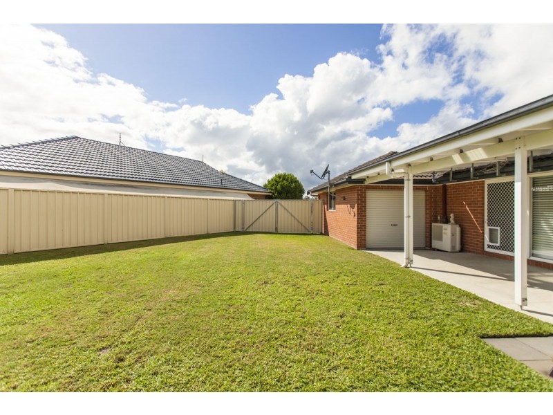 6 Belmore Place, Raymond Terrace NSW 2324
