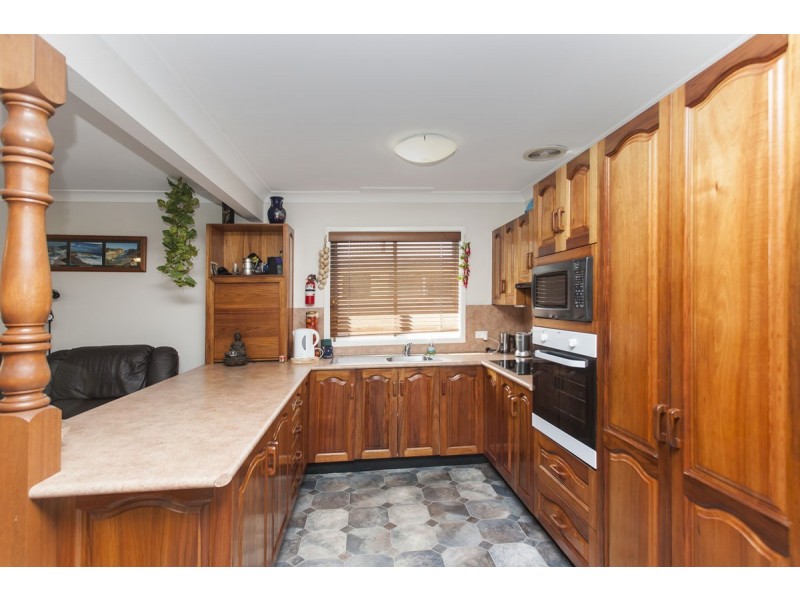 37 Redbill Drive, Woodberry NSW 2322