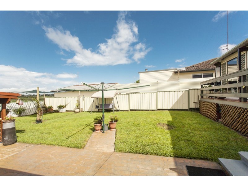 37 Redbill Drive, Woodberry NSW 2322