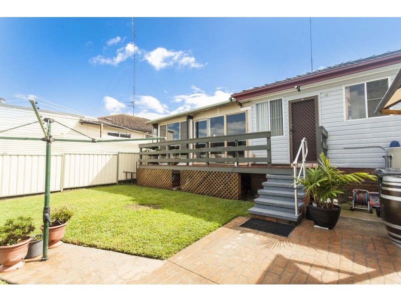 37 Redbill Drive, Woodberry NSW 2322