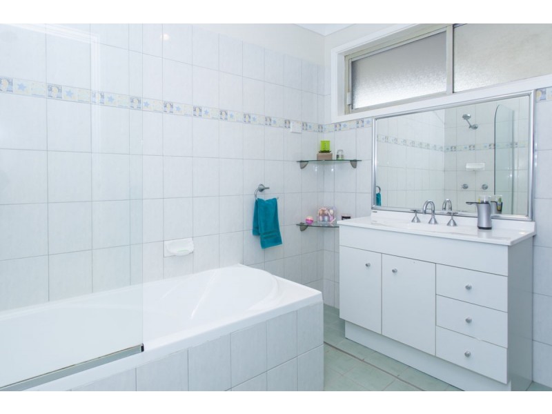 20 Weingartner Avenue, Tarro NSW 2322