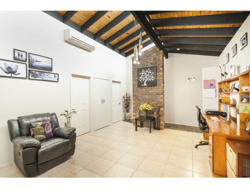 13 Greenslopes Drive, Raymond Terrace NSW 2324