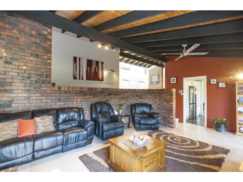 13 Greenslopes Drive, Raymond Terrace NSW 2324