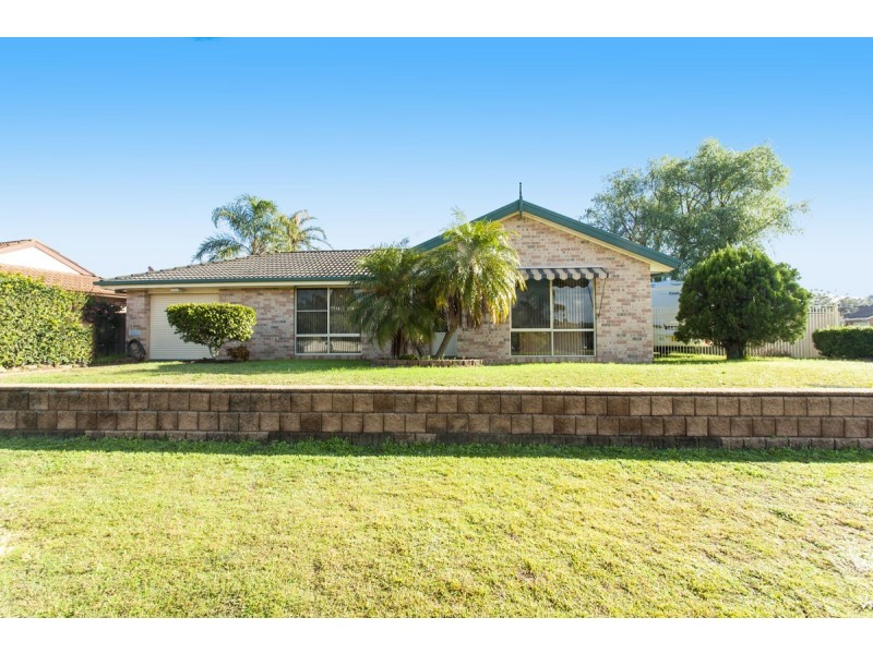 2 Kirkton Close, Raymond Terrace NSW 2324