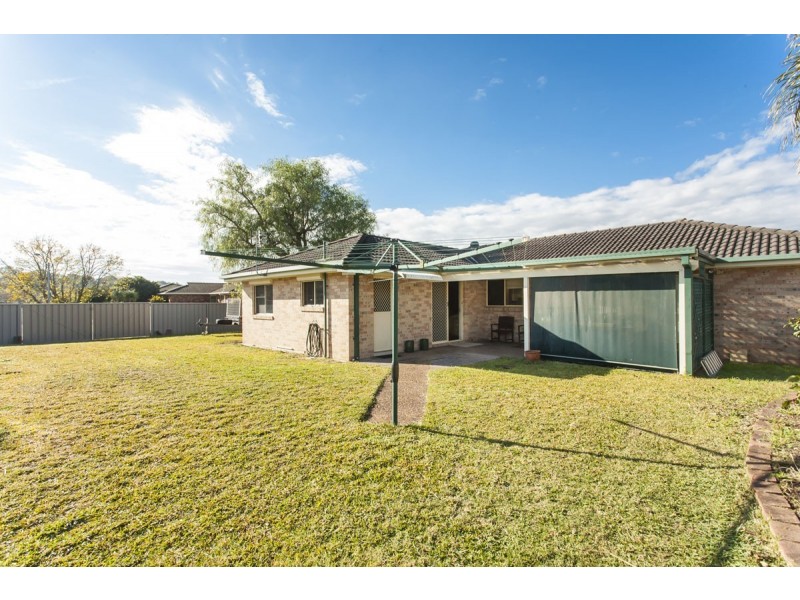 2 Kirkton Close, Raymond Terrace NSW 2324