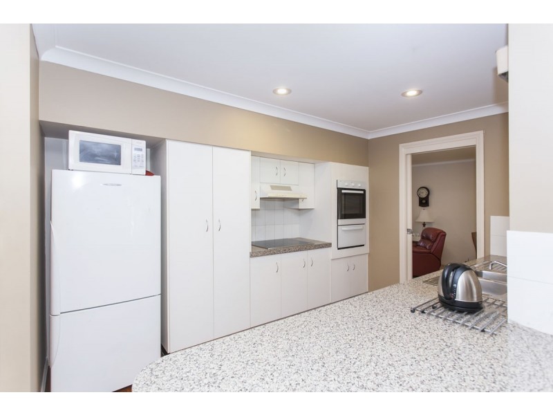 2 Kirkton Close, Raymond Terrace NSW 2324