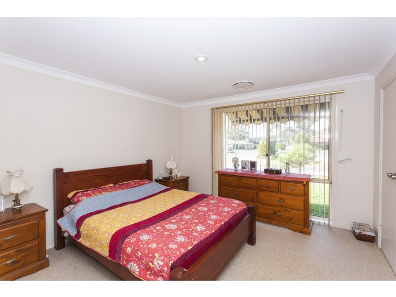 2 Kirkton Close, Raymond Terrace NSW 2324