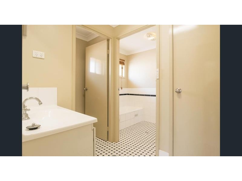 21 BEATON AVENUE, Raymond Terrace NSW 2324