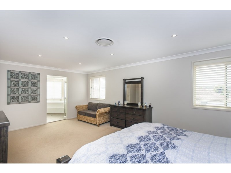 27 Martens Avenue, Raymond Terrace NSW 2324