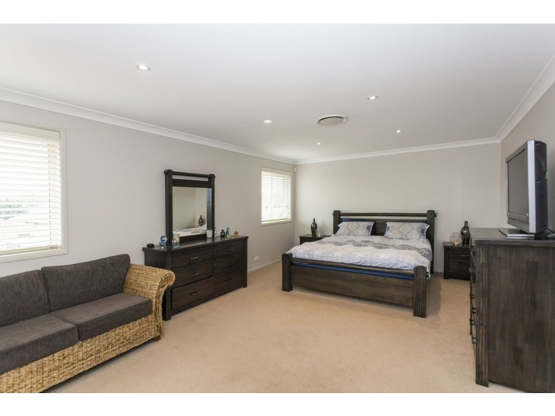 27 Martens Avenue, Raymond Terrace NSW 2324