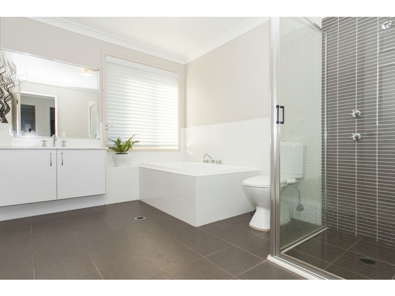 27 Martens Avenue, Raymond Terrace NSW 2324