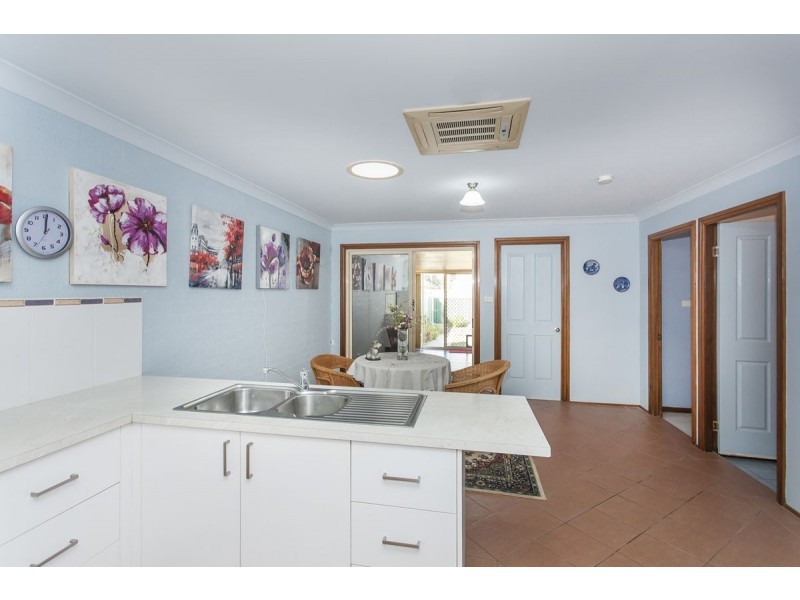 1/33 Benjamin Lee Drive, Raymond Terrace NSW 2324