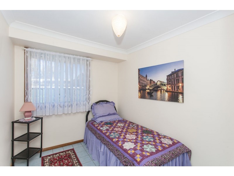 1/33 Benjamin Lee Drive, Raymond Terrace NSW 2324