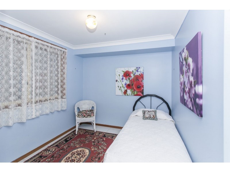 1/33 Benjamin Lee Drive, Raymond Terrace NSW 2324