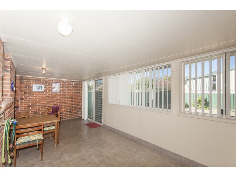 1/33 Benjamin Lee Drive, Raymond Terrace NSW 2324