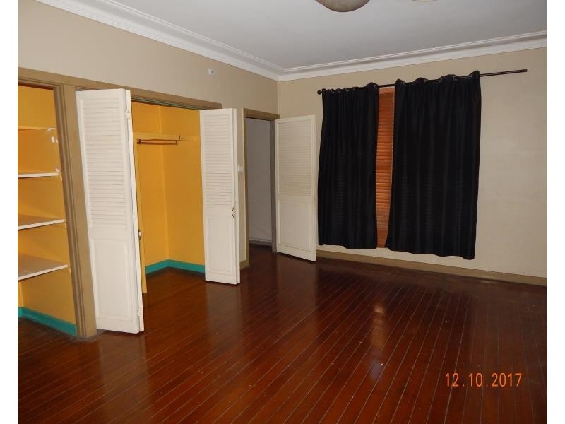 98 LOOKOUT ROAD, New Lambton NSW 2305