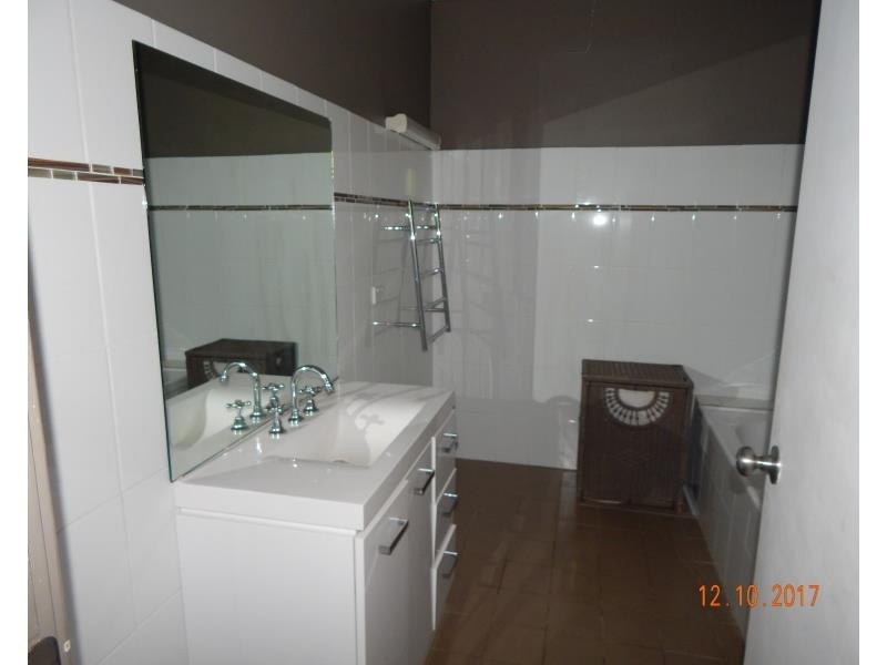 98 LOOKOUT ROAD, New Lambton NSW 2305