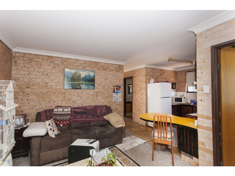 2/18 Sabre Avenue, Raymond Terrace NSW 2324