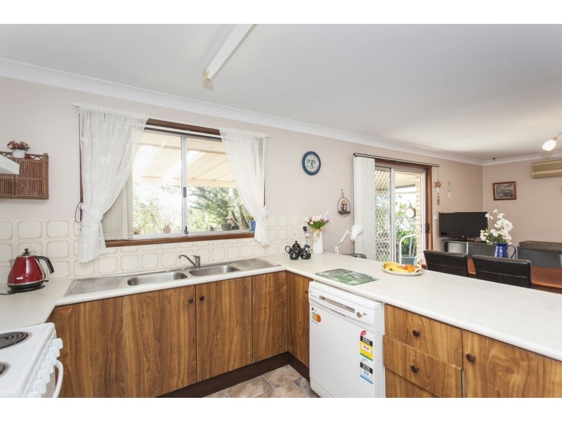 13 Holt Place, Raymond Terrace NSW 2324