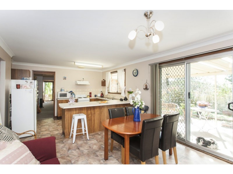 13 Holt Place, Raymond Terrace NSW 2324