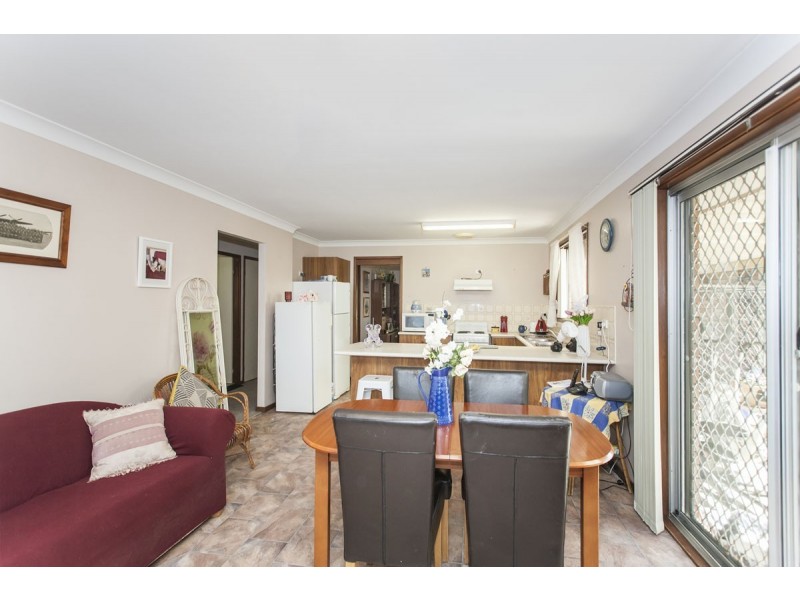 13 Holt Place, Raymond Terrace NSW 2324