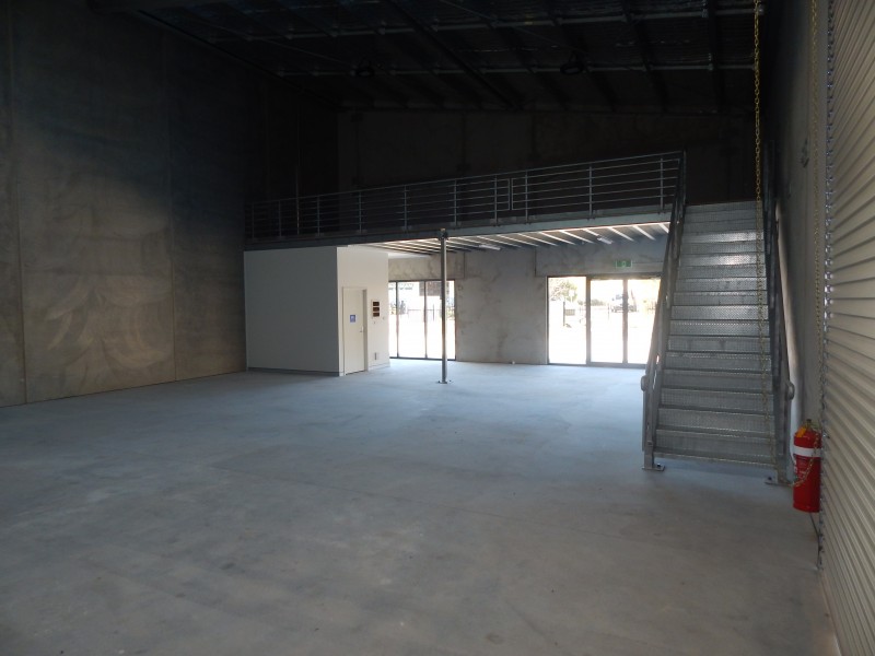 2/5 Frost Drive, Mayfield West NSW 2304