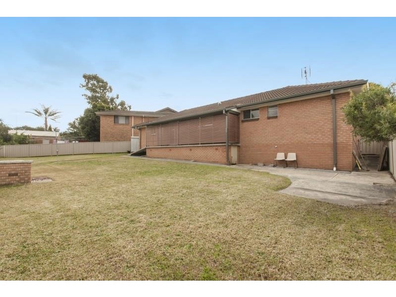 3 LYNISTA CLOSE, Raymond Terrace NSW 2324