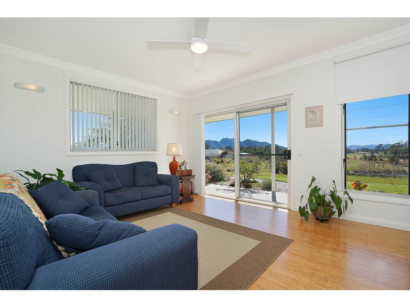 6 Forbesdale Close, Gloucester NSW 2422