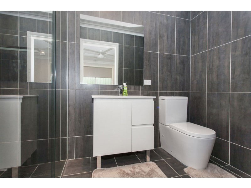 2/77 Dalyell Way, Raymond Terrace NSW 2324